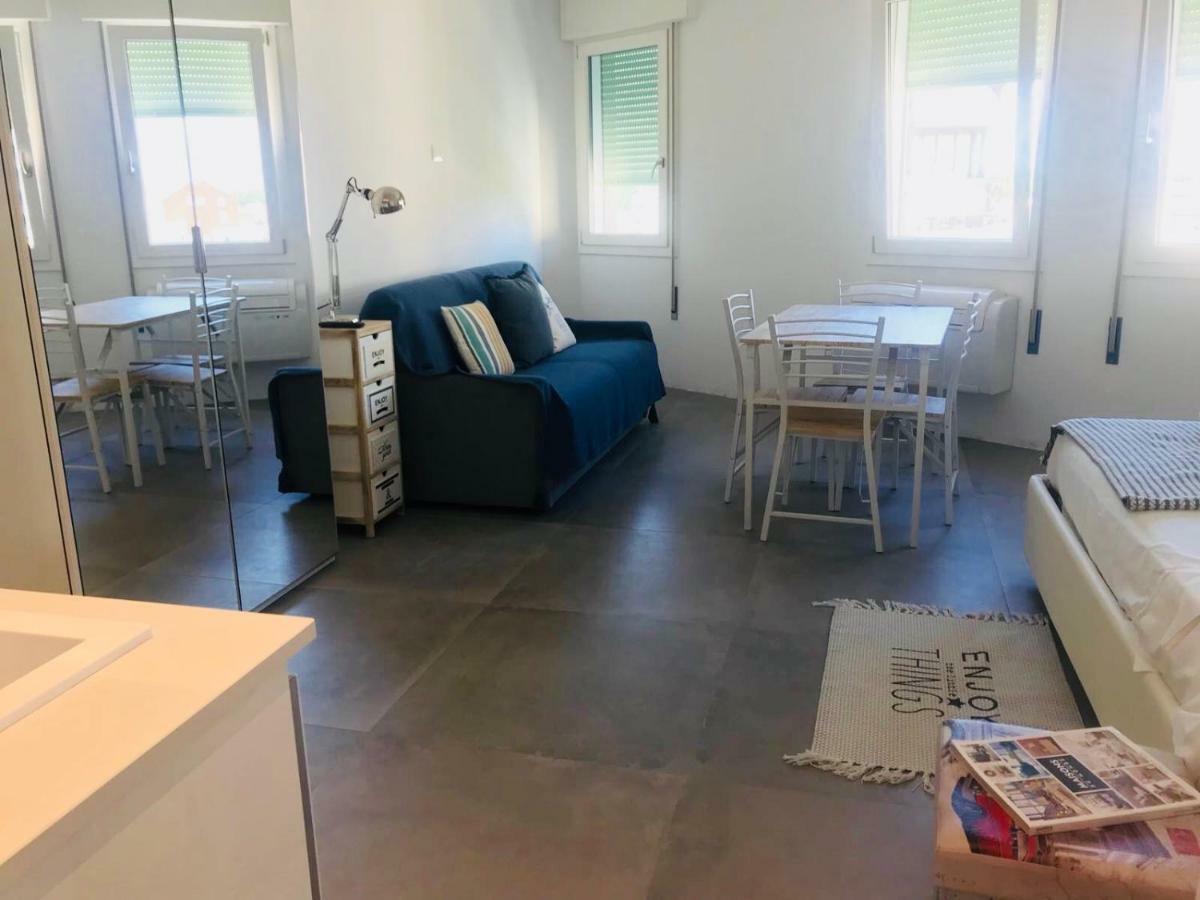 Appartamento Piazza Mazzini Lido di Jesolo Buitenkant foto